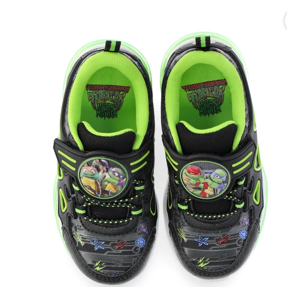 Teenage Mutant Ninja Turtles Kids Sneakers - Black and Green